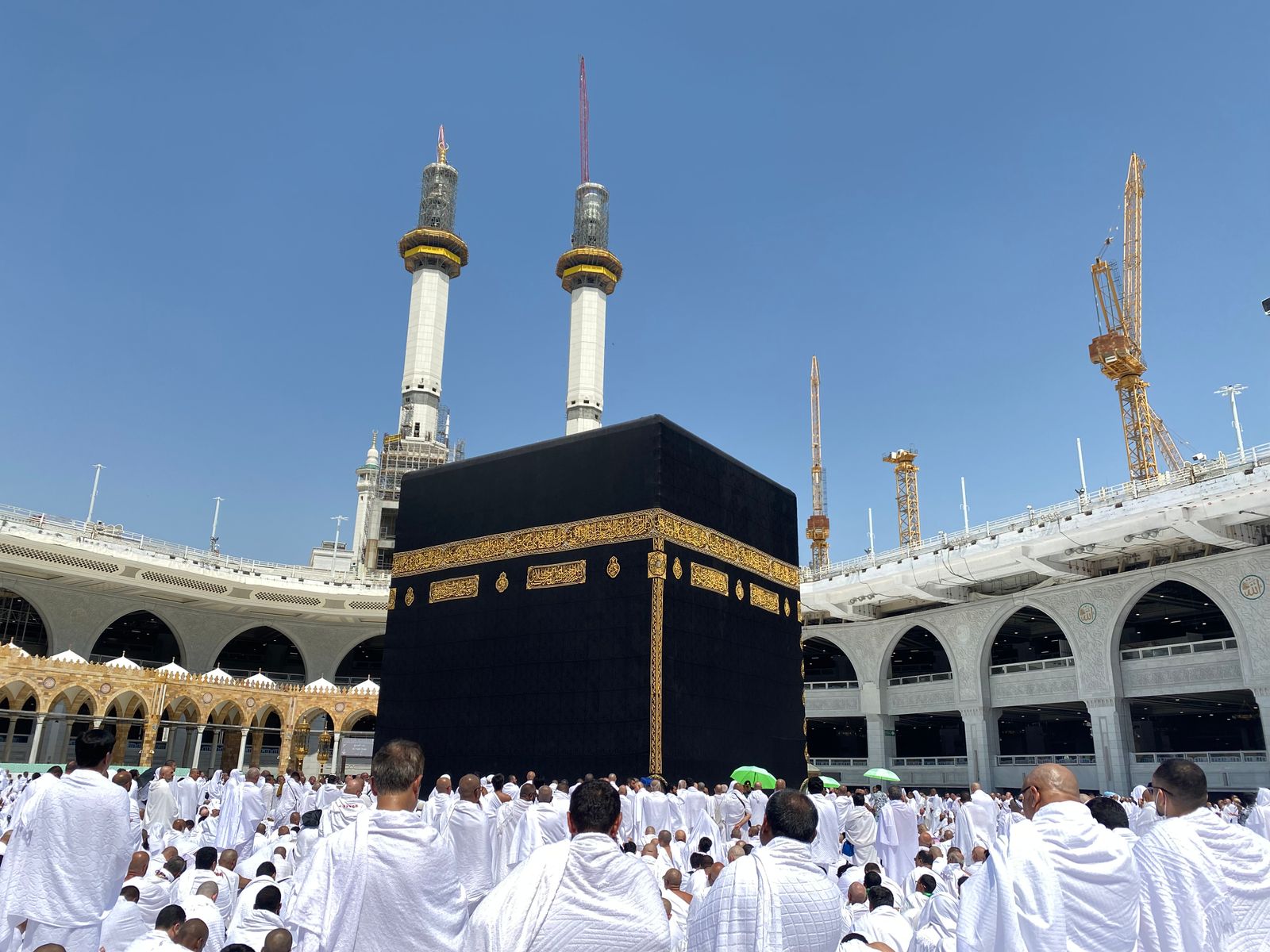 Sejarah Sumur Zamzam: Air yang Mengalir Sejak Zaman Nabi Ismail